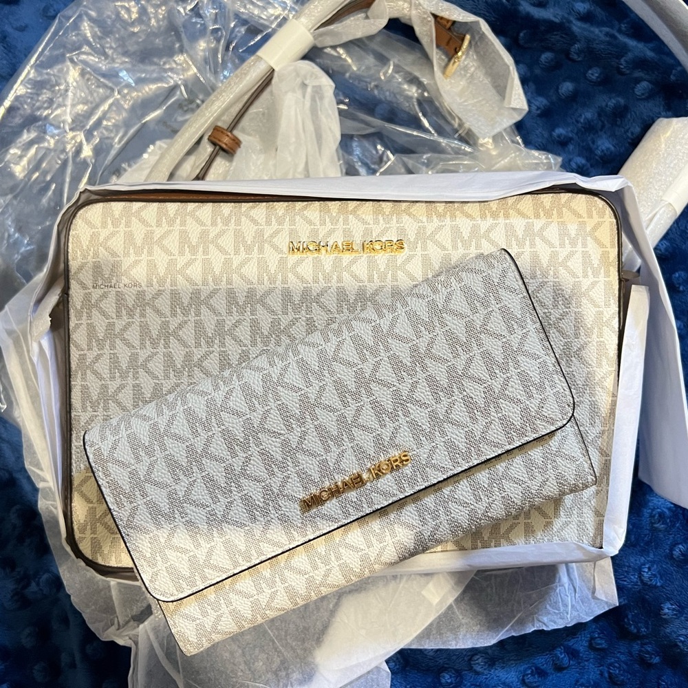 Michael Kors crossbody NWT